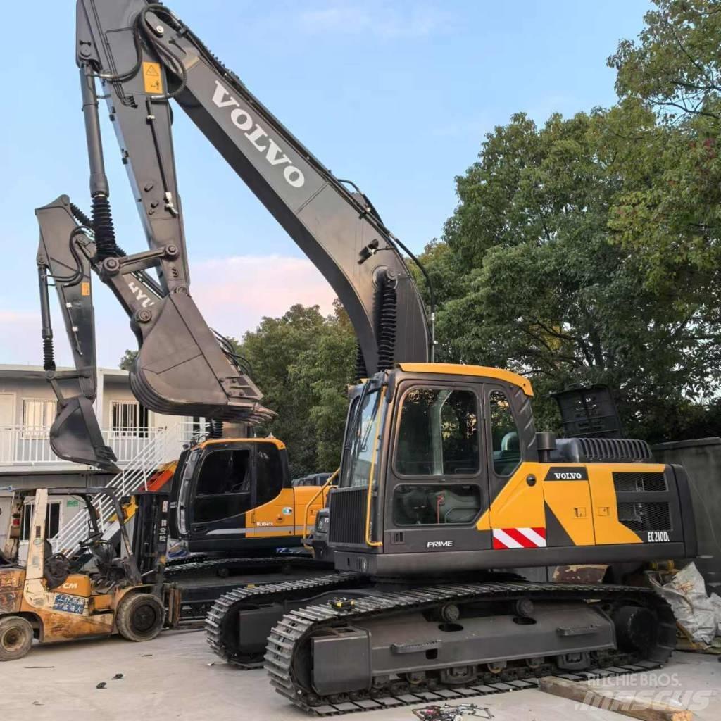 Volvo EC 210 D Midi rýpadla 7t - 12t