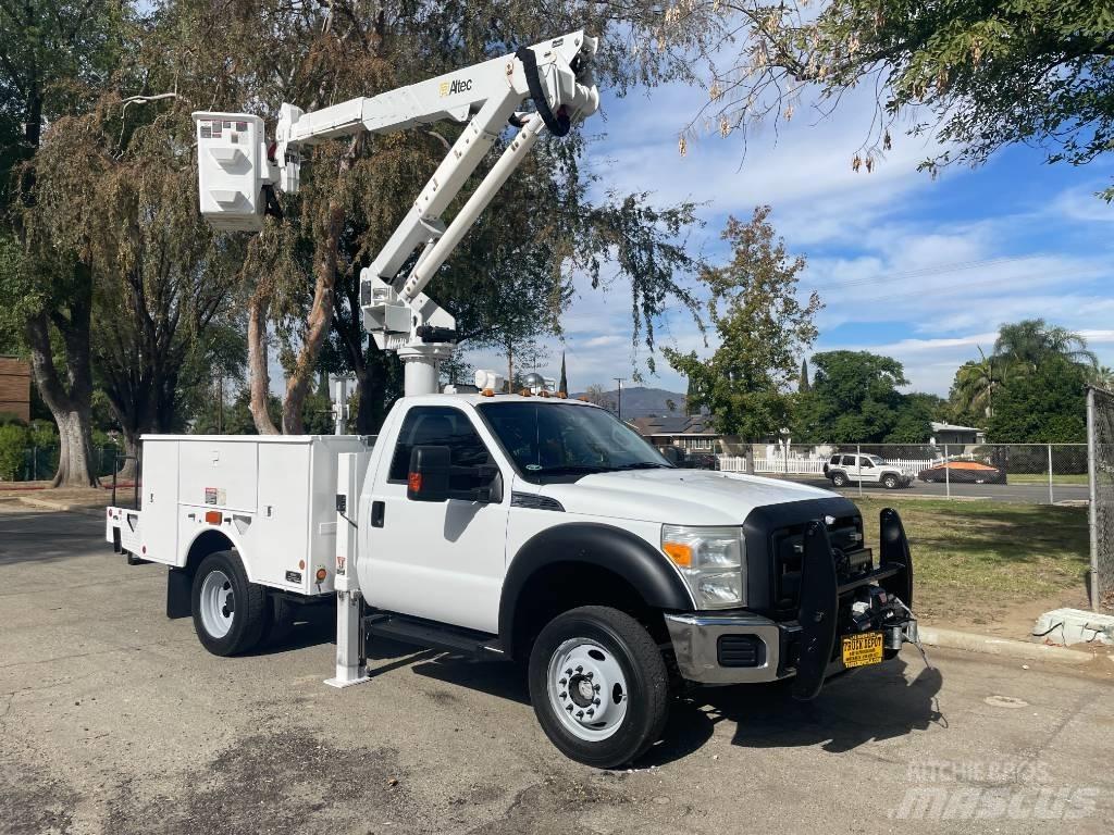 Ford F 550 Další