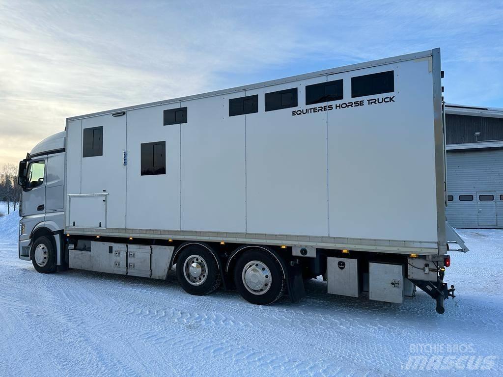 Mercedes-Benz Actros Vozy na přepravu zvířat