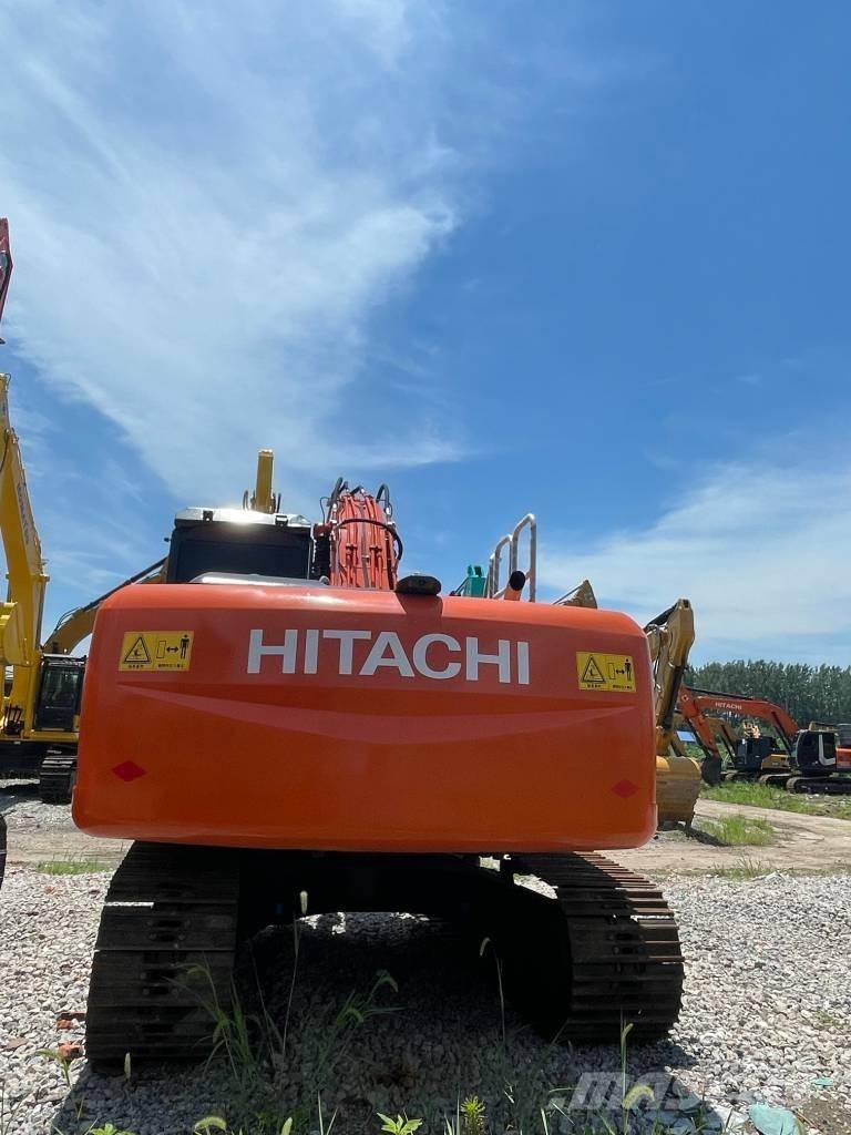 Hitachi ZX200 Pásová rýpadla