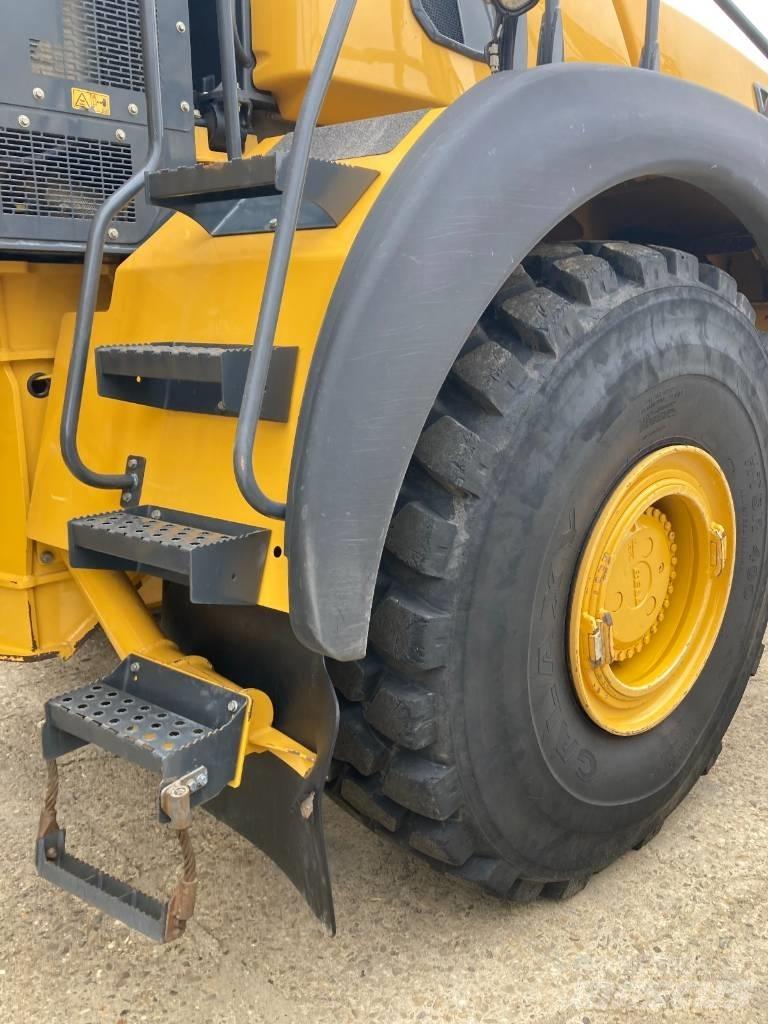 Bell B45E 6x6 Kloubové dempry
