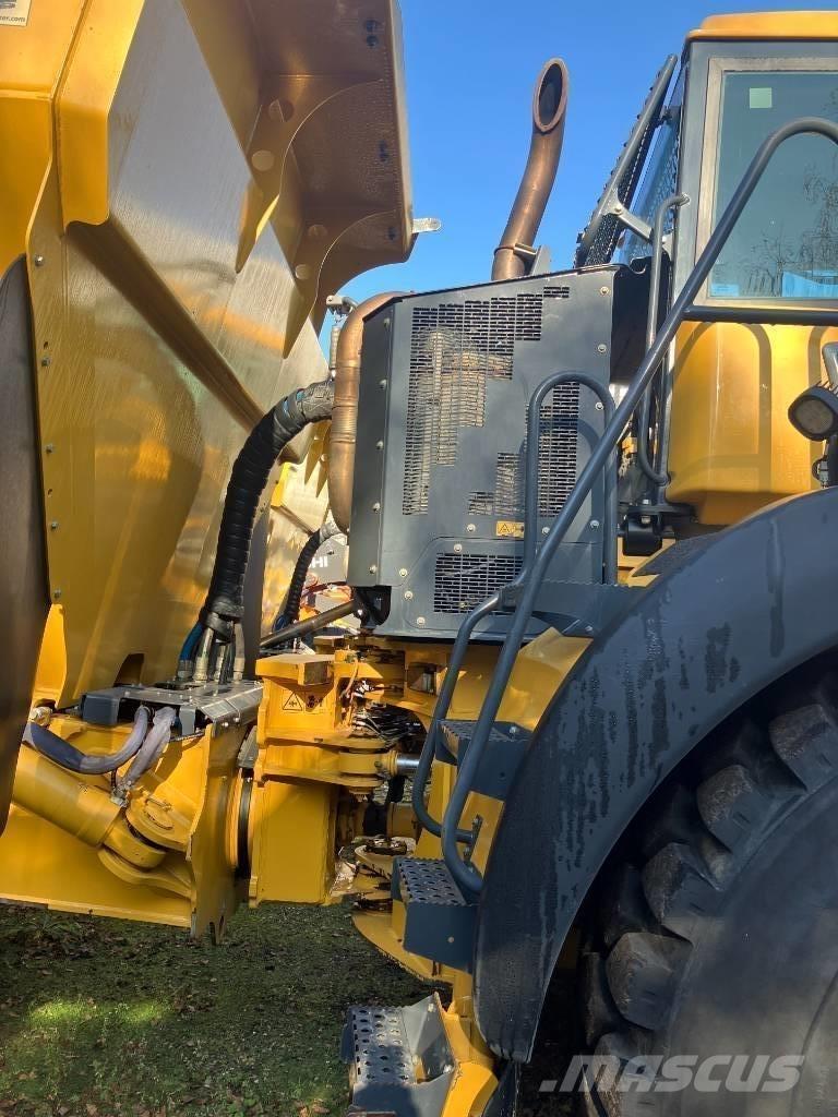 Bell B45E 6x6 Kloubové dempry
