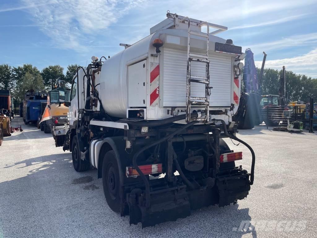 Unimog U20 Bluetec 5 Rozstřikovače asfaltu