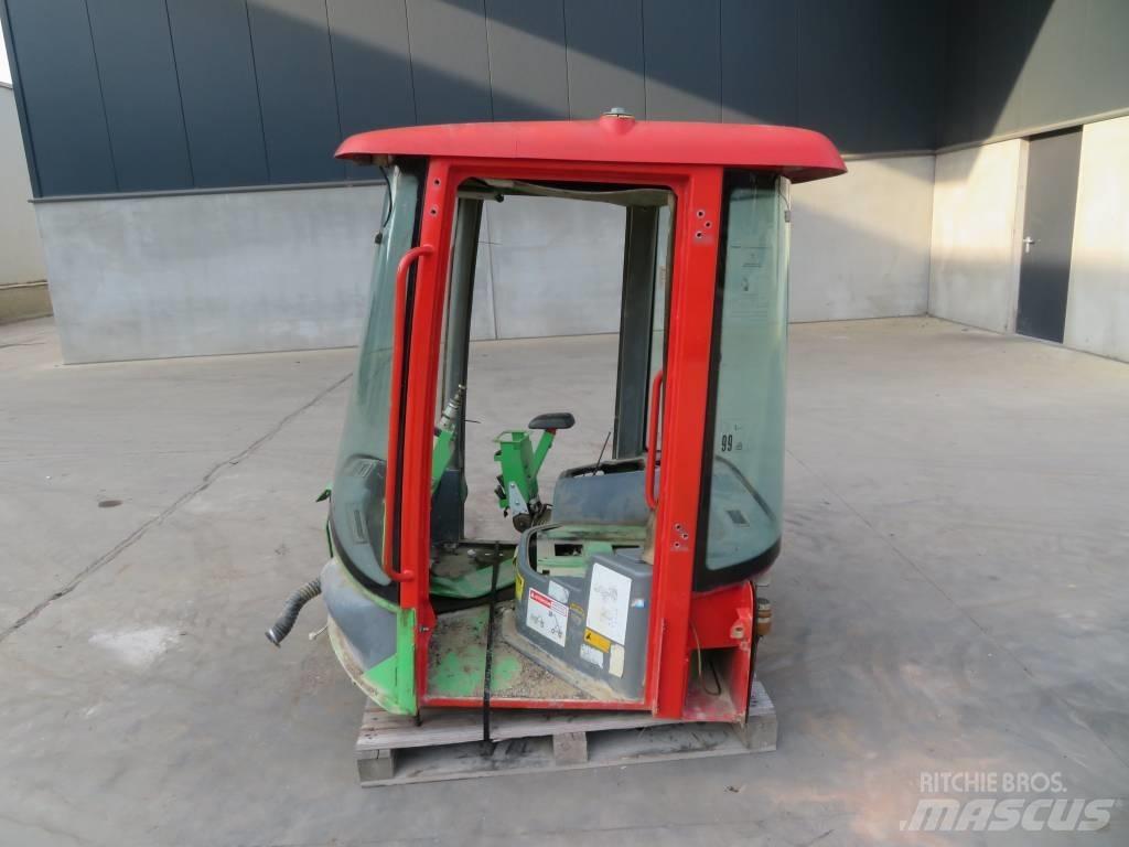 Volvo L30B / L35B Kabiny a interiér