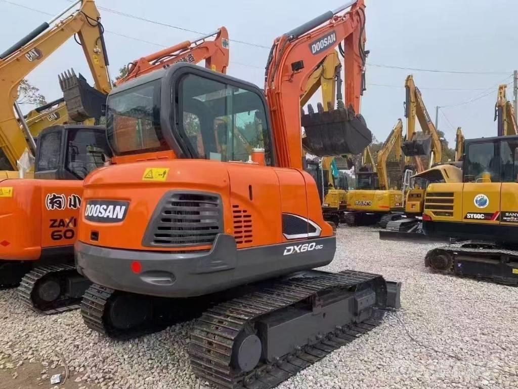 Doosan DX 60 Pásová rýpadla