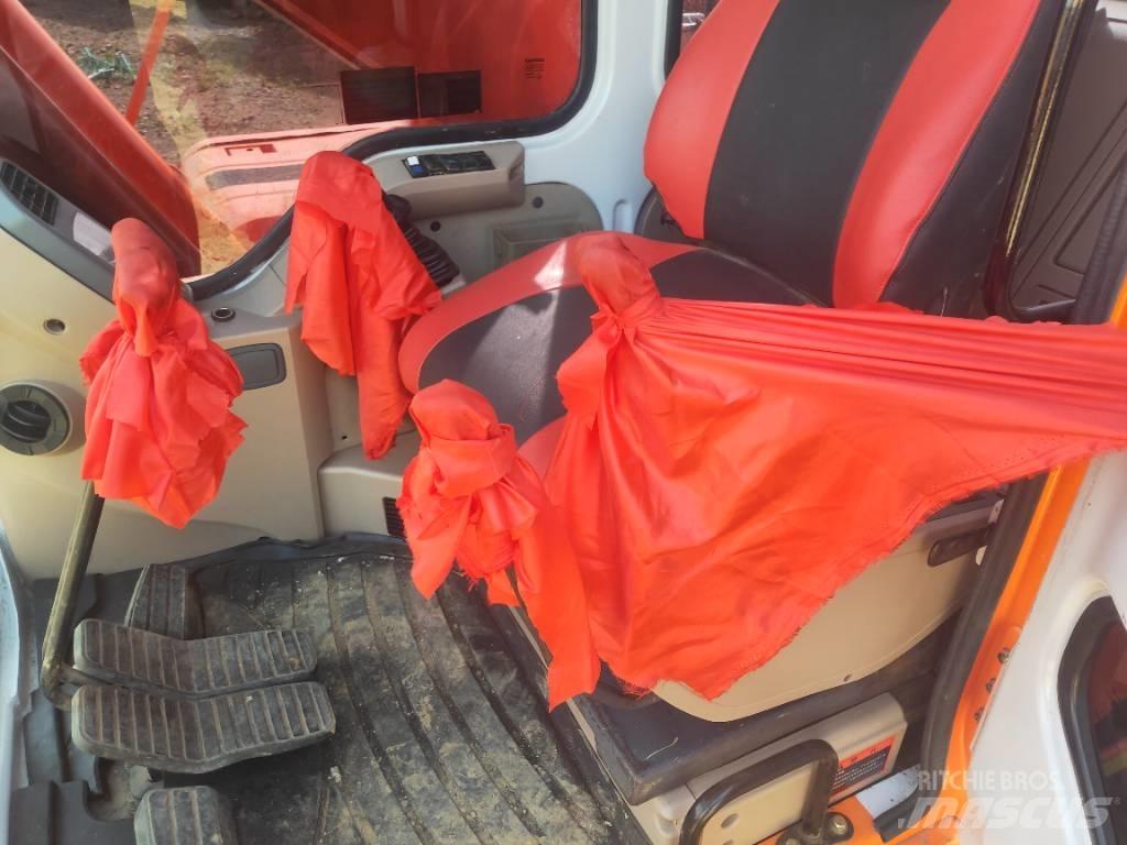 Doosan DH220LC-7 Pásová rýpadla
