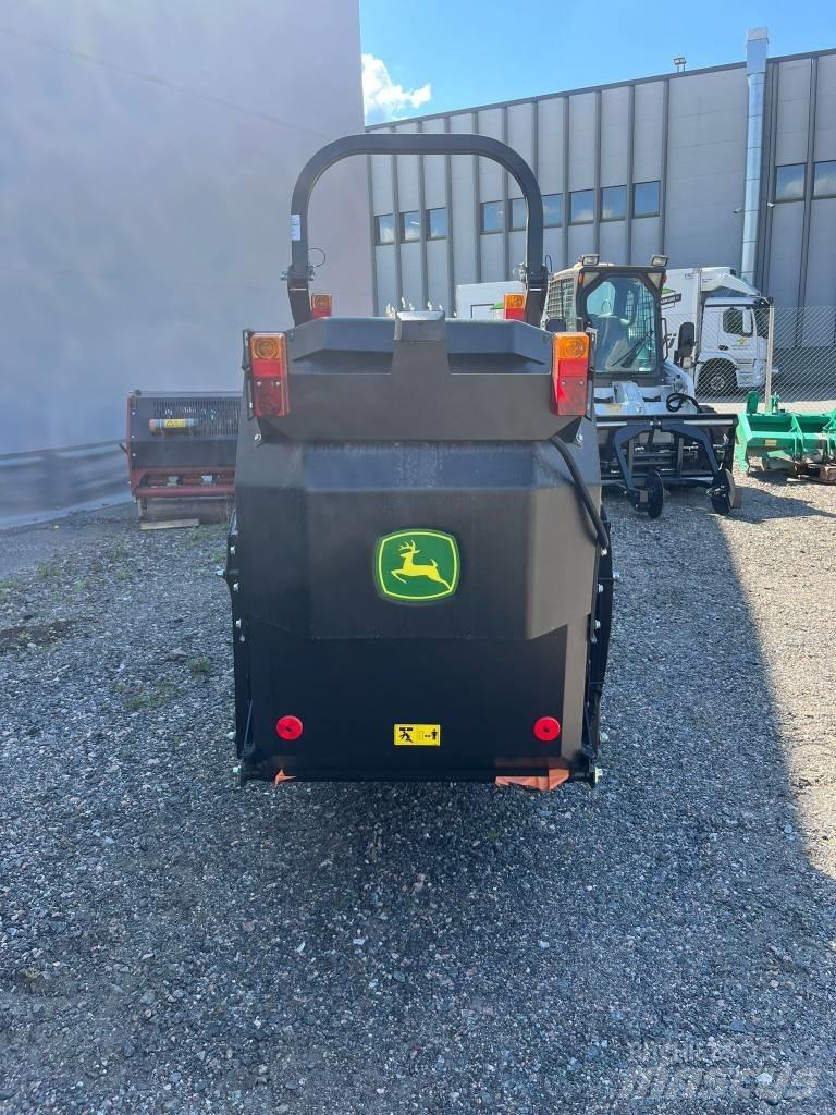 John Deere X950R Samojízdné sekačky