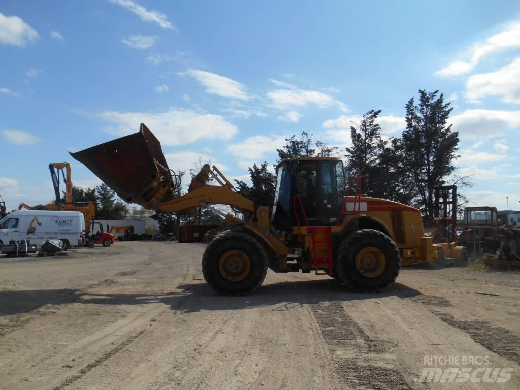 CAT 950 H Kolové nakladače