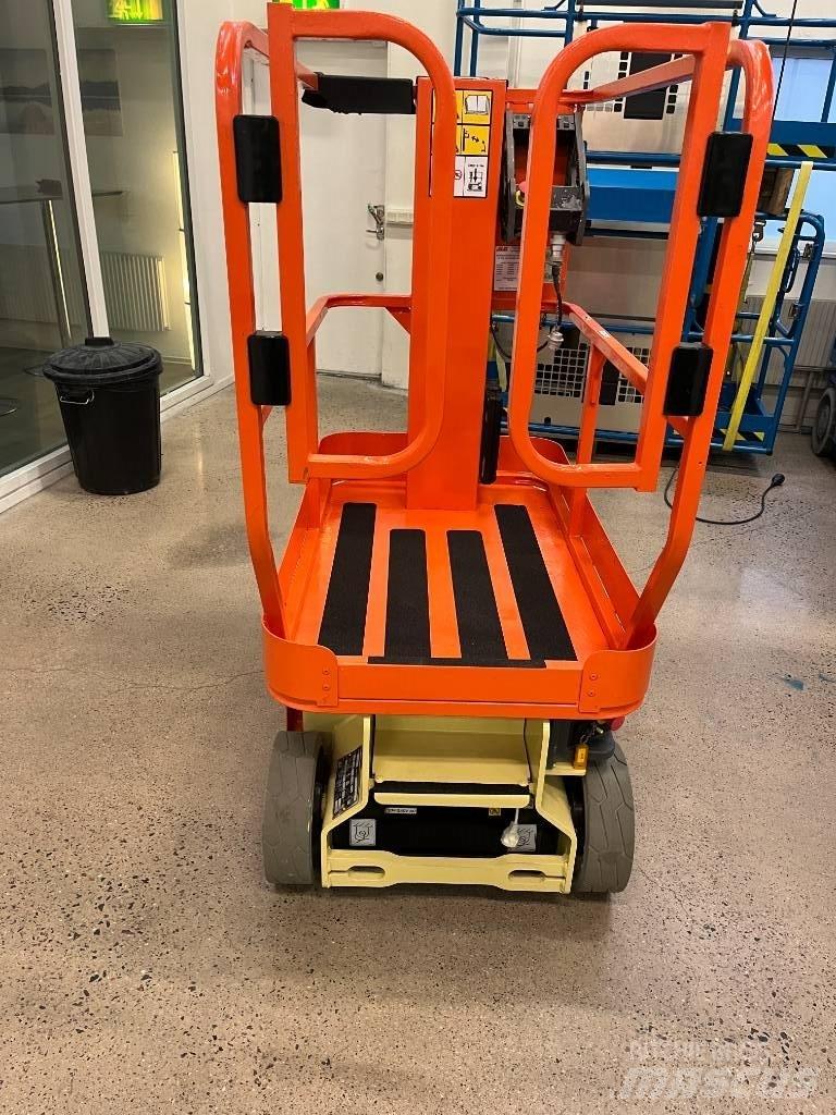 JLG 1230 ES Nůžková zvedací plošina