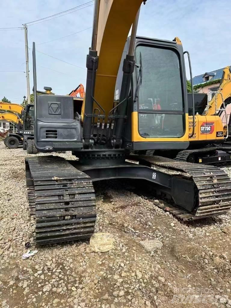 XCMG XE 150 D Midi rýpadla 7t - 12t