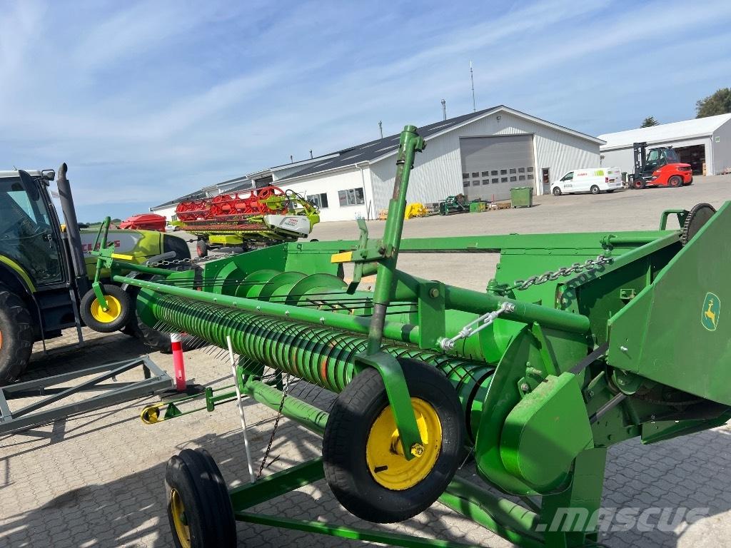 John Deere Pickup Příslušenství a náhradní díly ke kombajnům