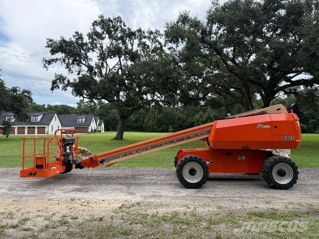 JLG 600 S Teleskopické plošiny