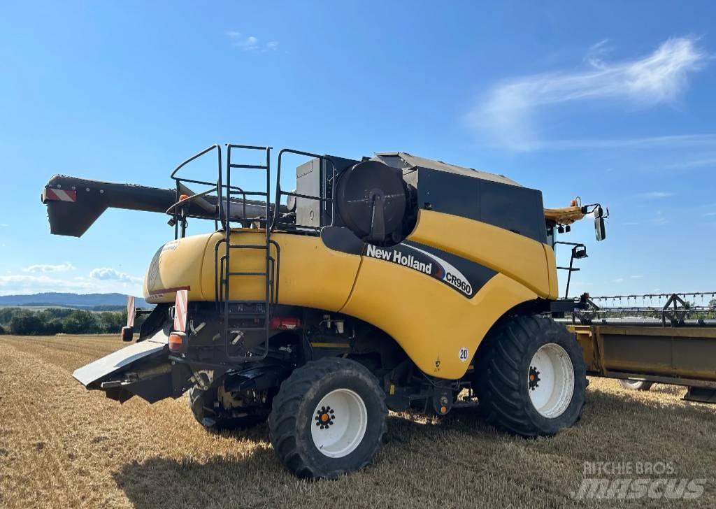New Holland CR 960 Sklízecí mlátičky
