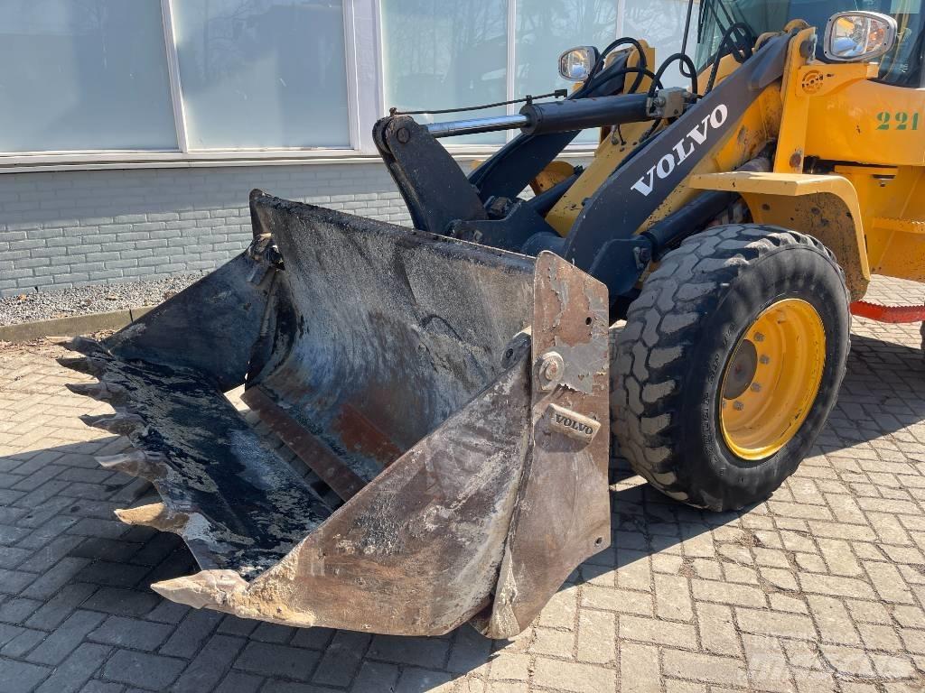 Volvo L 30 G  2017     CE Kolové nakladače