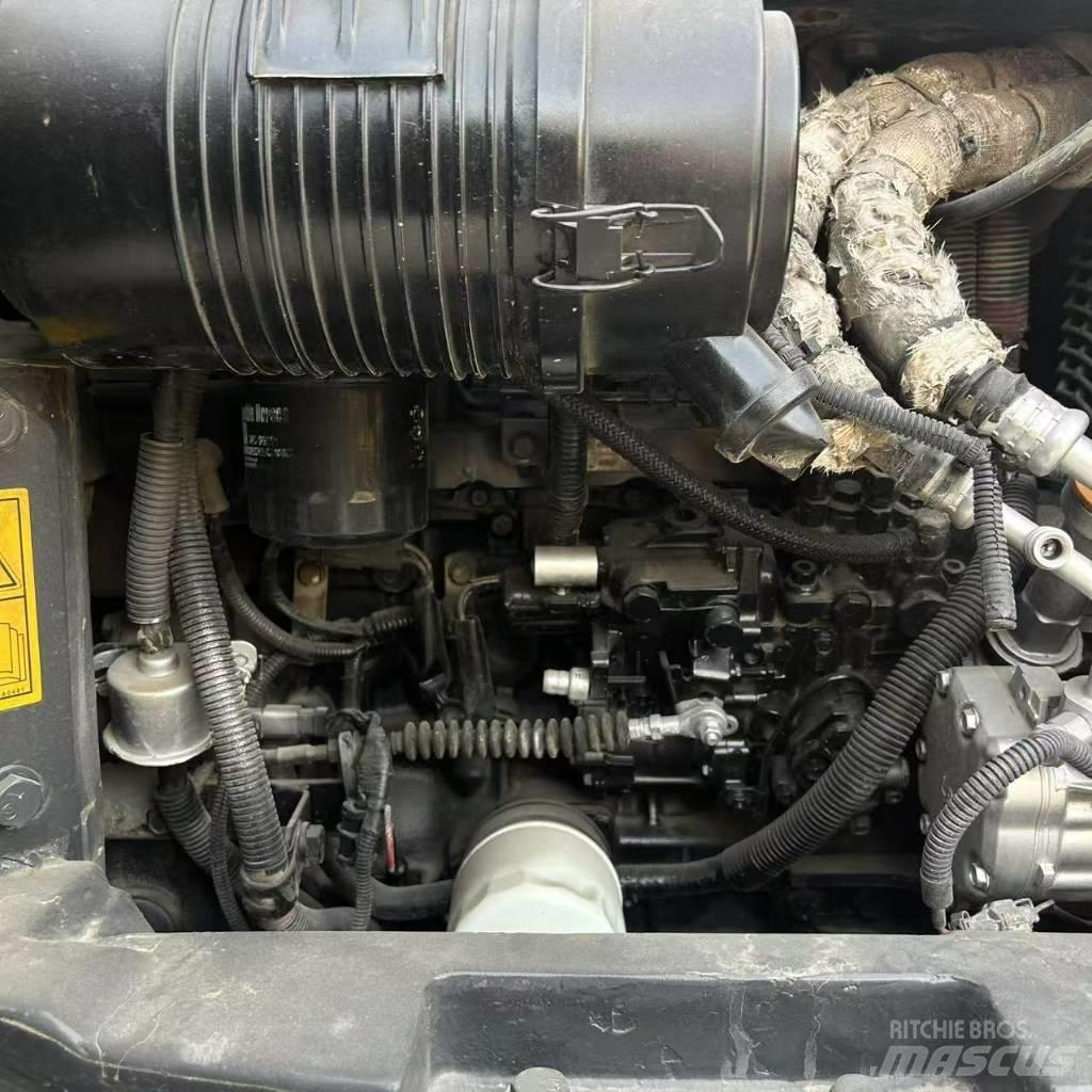 Komatsu 55-2 Pásová rýpadla
