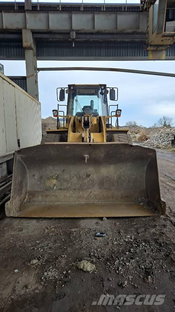 CAT 962 G Kolové nakladače