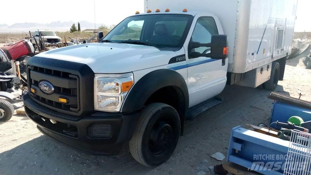 Ford F 450 Další
