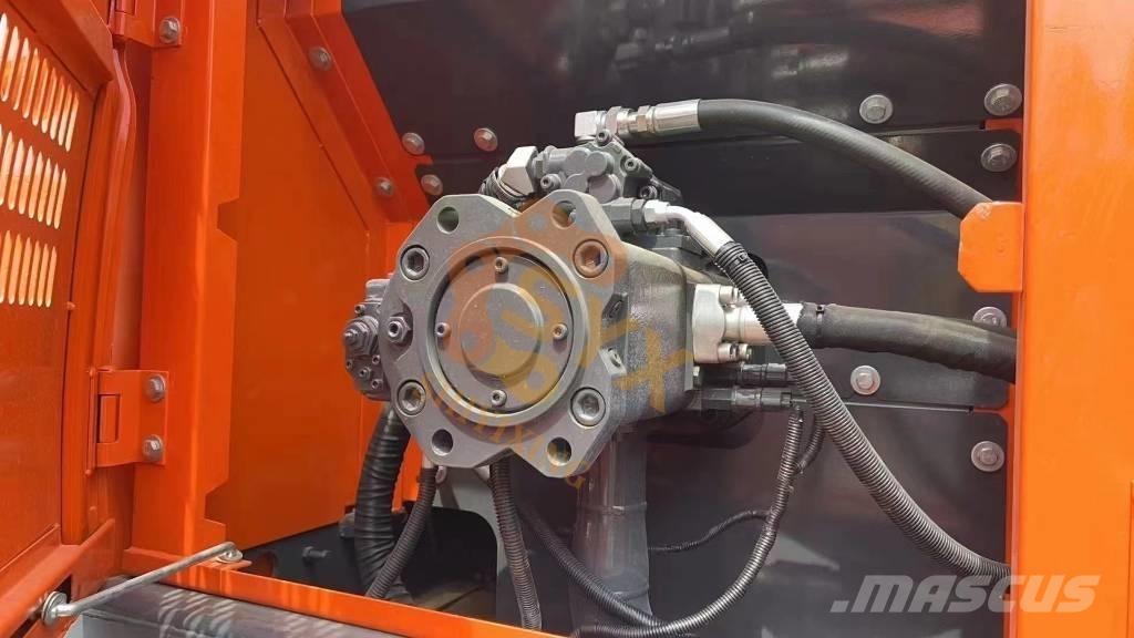 Doosan DX 225 LC Pásová rýpadla