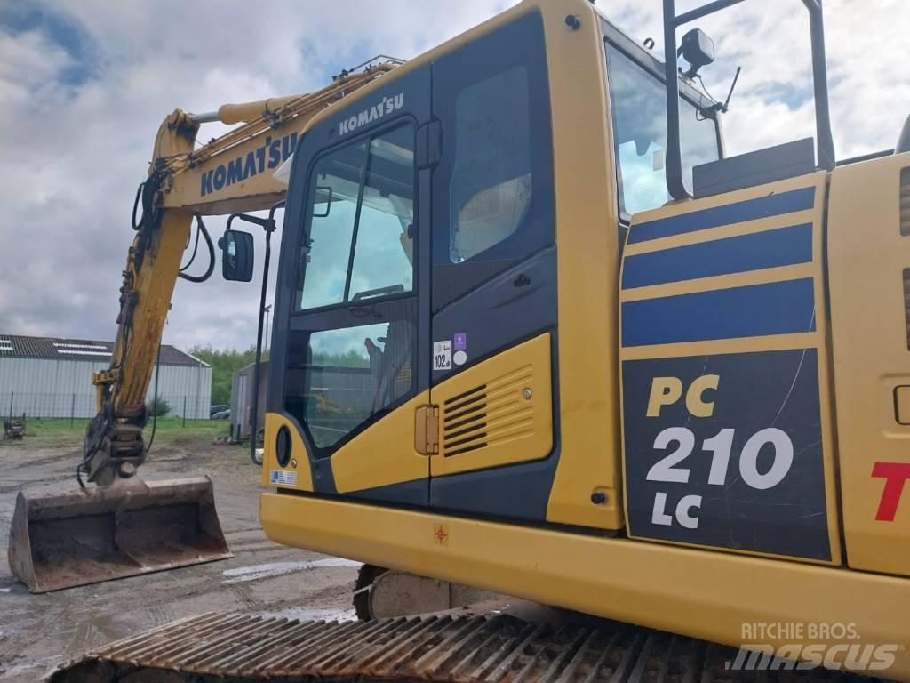Komatsu PC210LC-10 Pásová rýpadla