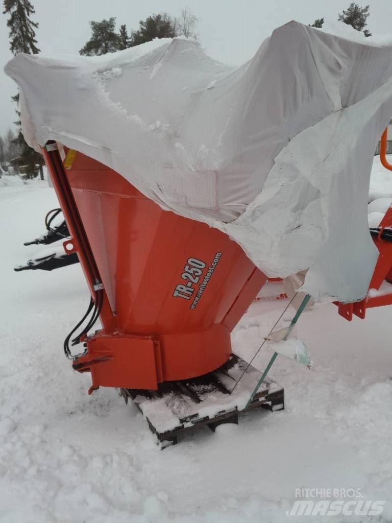 TR 250  HB Sněhové frézy