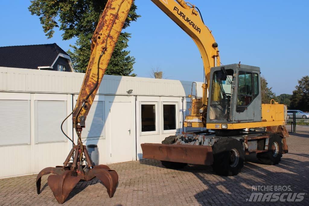 Furukawa W 630 E Kolová rýpadla