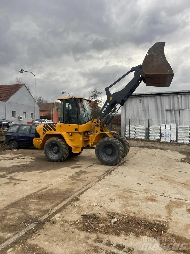 Volvo L 40 B Kolové nakladače