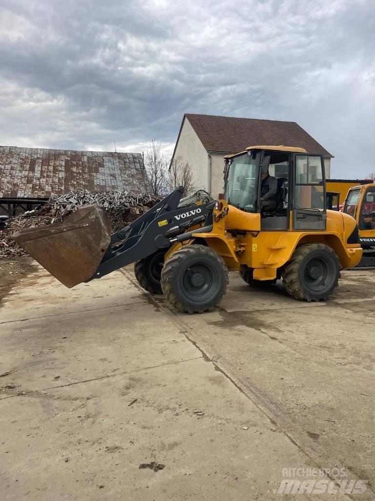 Volvo L 40 B Kolové nakladače