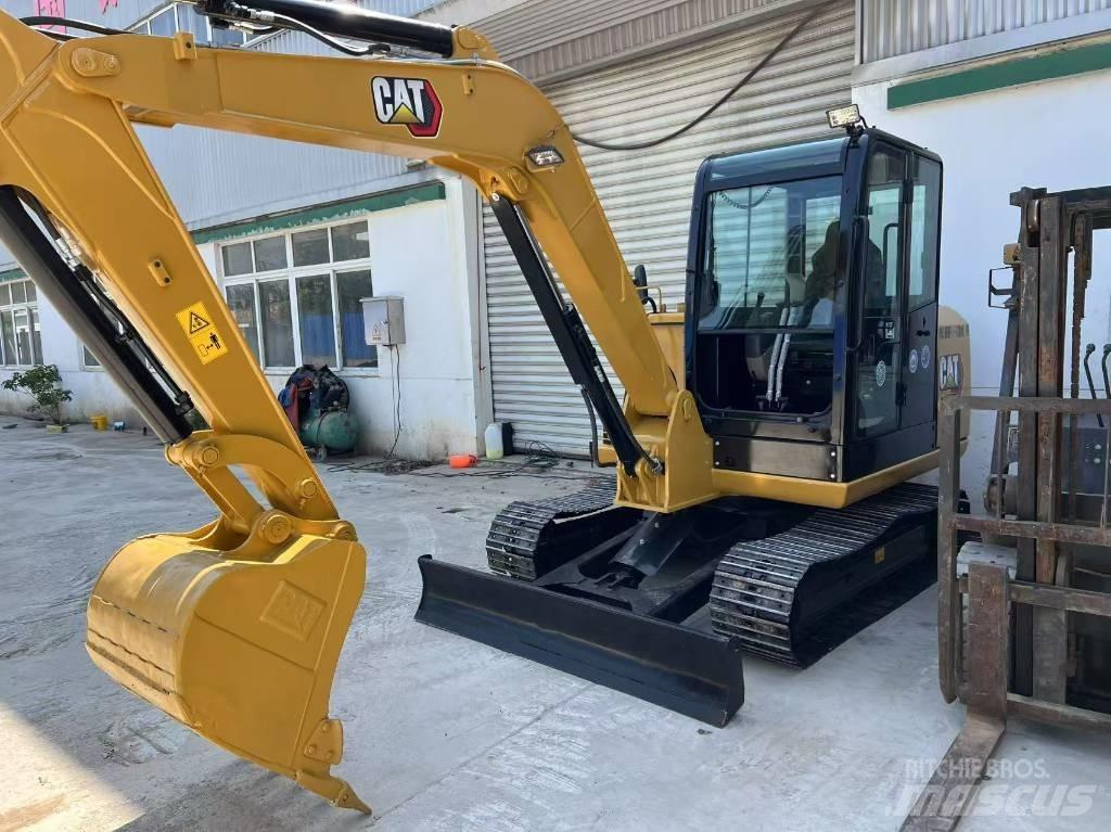 CAT 305.5 Mini rýpadla < 7t
