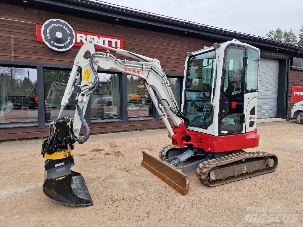 Takeuchi TB 325 R Mini rýpadla < 7t