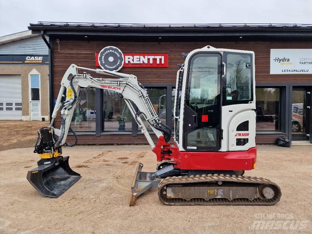 Takeuchi TB 325 R Mini rýpadla < 7t