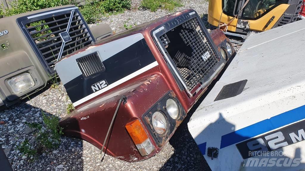 Volvo N7 - N12 HOOD Kabiny a interiér