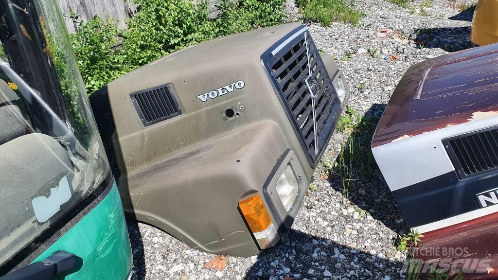 Volvo N7 - N12 HOOD Kabiny a interiér
