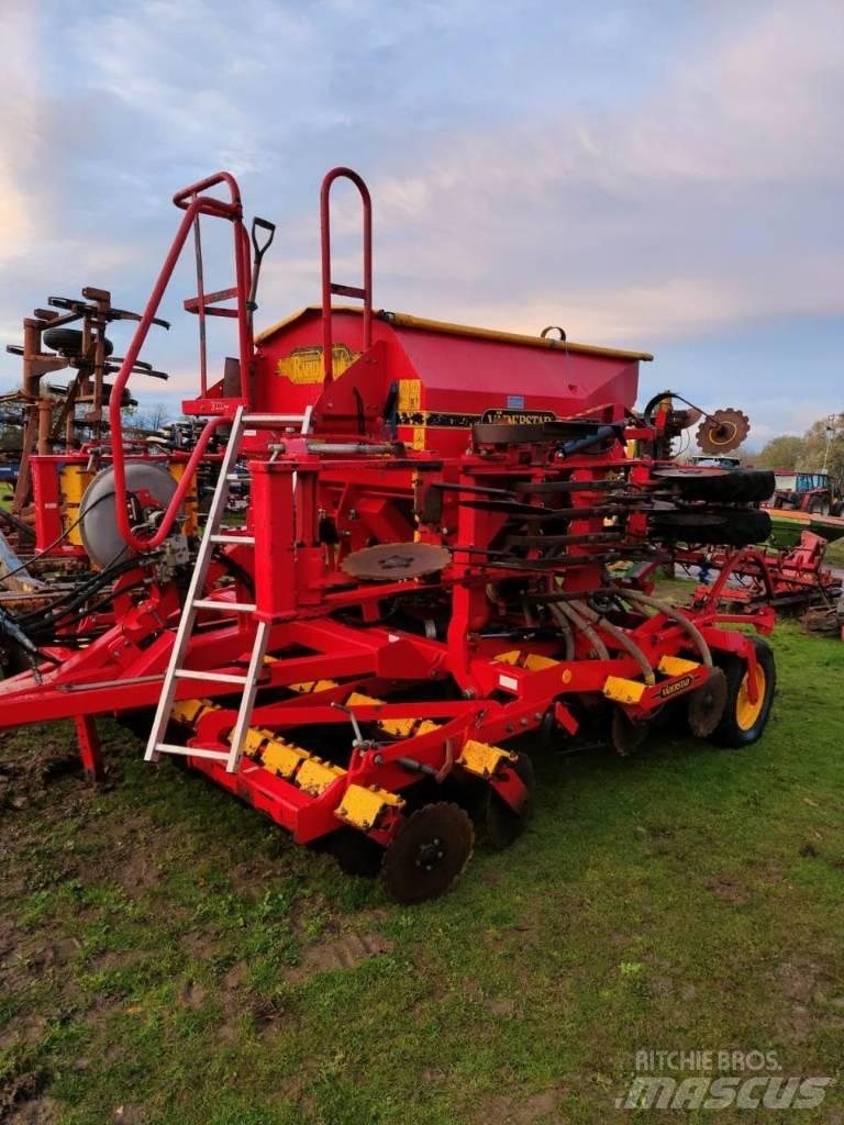 Väderstad 400S Mechanické secí stroje
