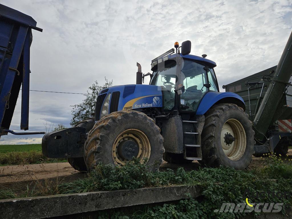 New Holland T 8040 Traktory