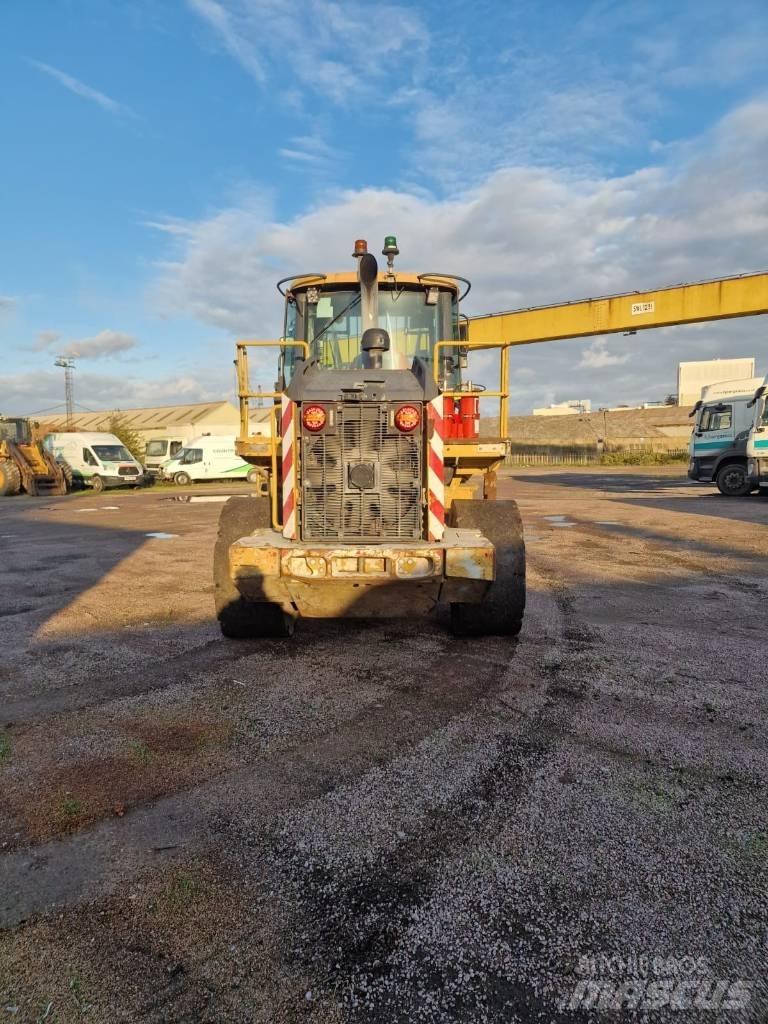 Bell L 1506 E Kolové nakladače