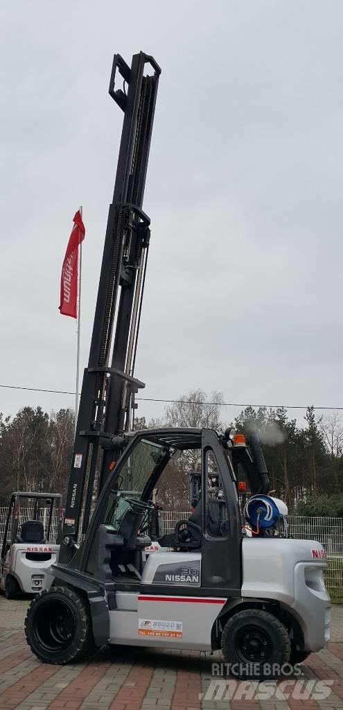 Nissan UG1D2A30LQ LPG vozíky