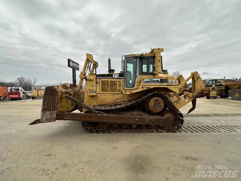CAT D7R Pásové dozery