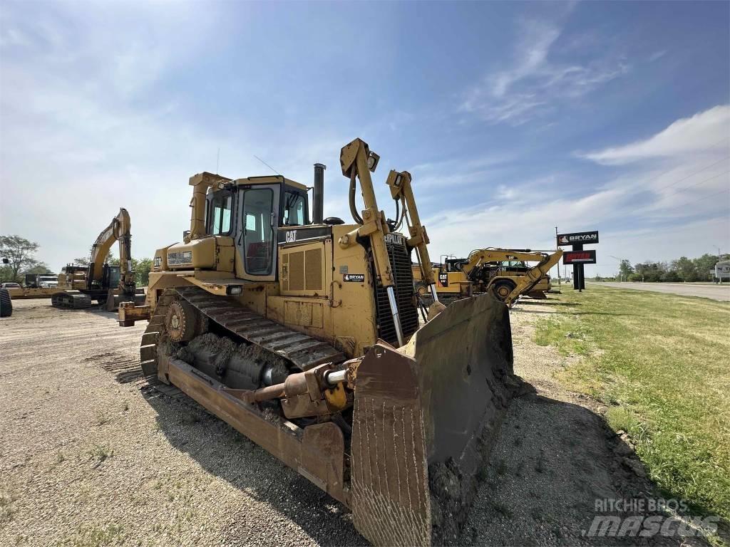CAT D7R Pásové dozery