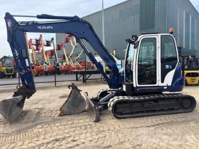 Kubota KX 080-3 Midi rýpadla 7t - 12t