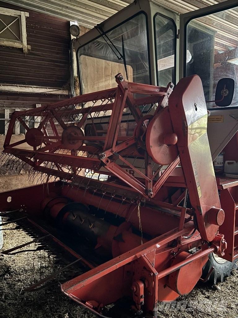 Deutz M750 Sklízecí mlátičky