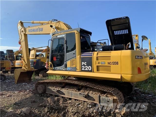 Komatsu PC 220-8 Pásová rýpadla