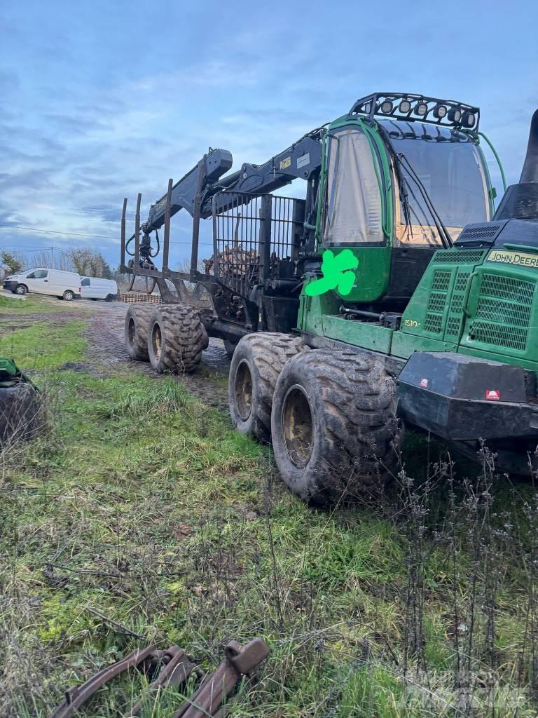 John Deere 1510G Vyvážecí traktory