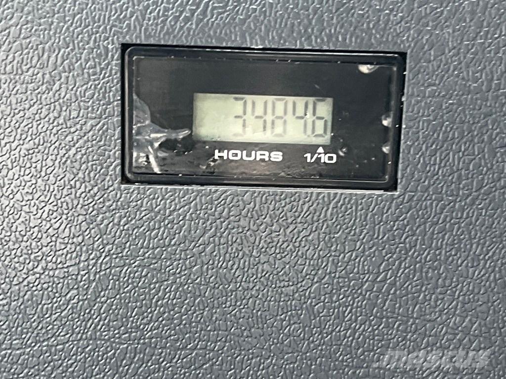 Hyundai HX 210 AL Pásová rýpadla