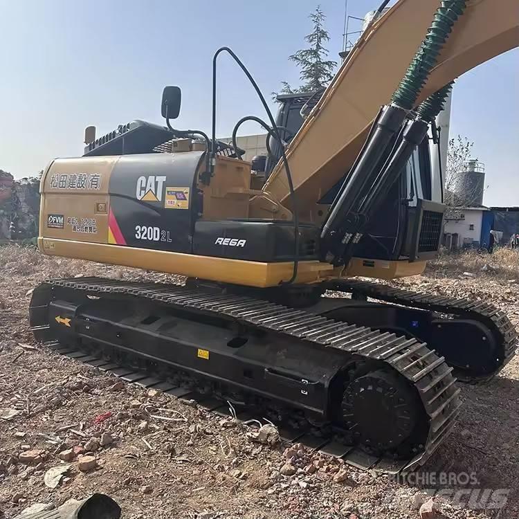 CAT 320 D2L Pásová rýpadla