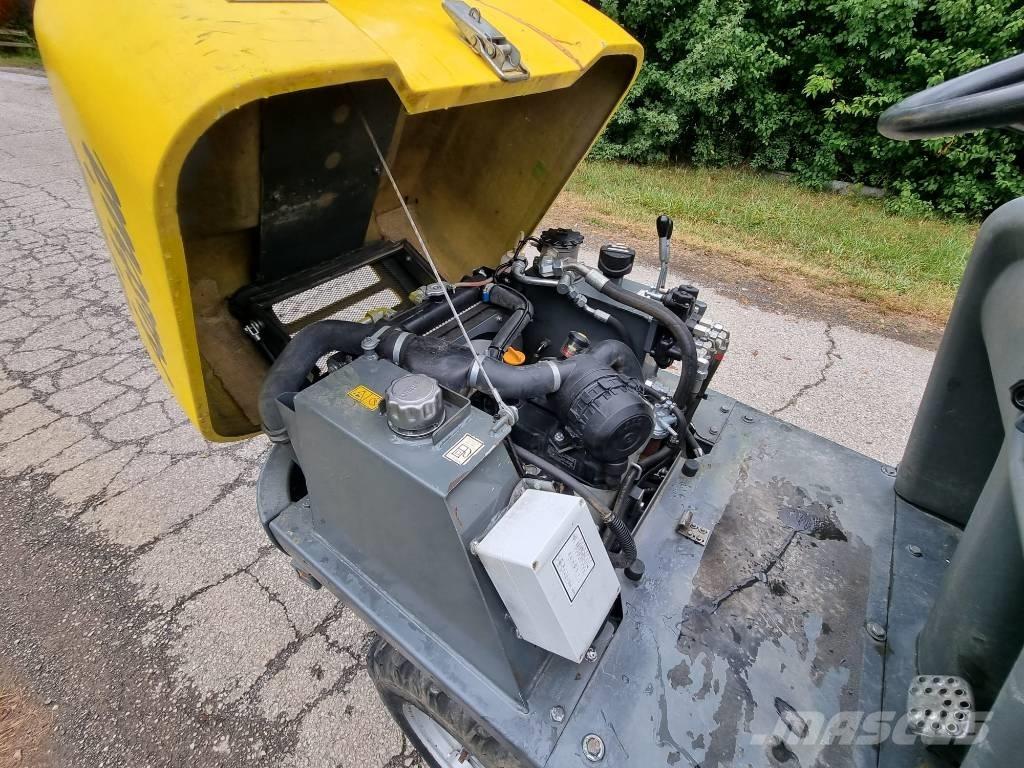 Wacker Neuson 1001 Vyklápěcí dempry