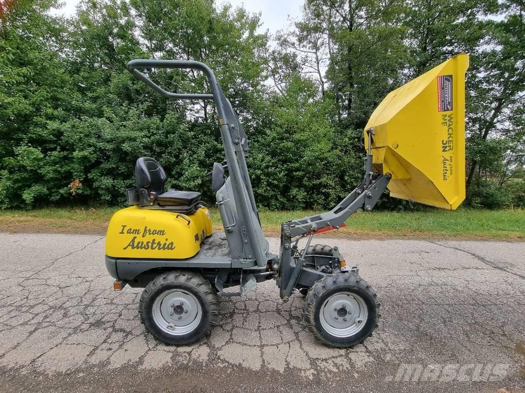 Wacker Neuson 1001 Vyklápěcí dempry