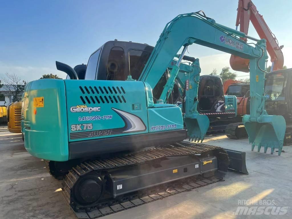 Kobelco SK75-8 Pásová rýpadla