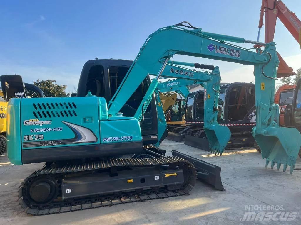 Kobelco SK75-8 Pásová rýpadla