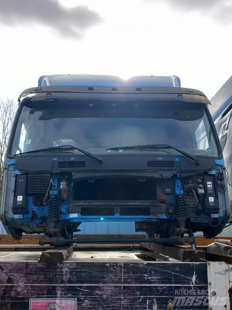 Volvo FM 9.320 Kabiny a interiér