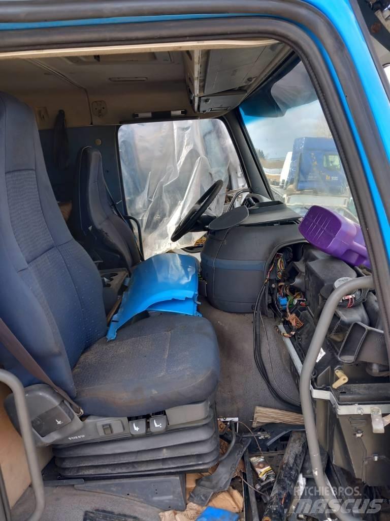 Volvo FM 9.320 Kabiny a interiér